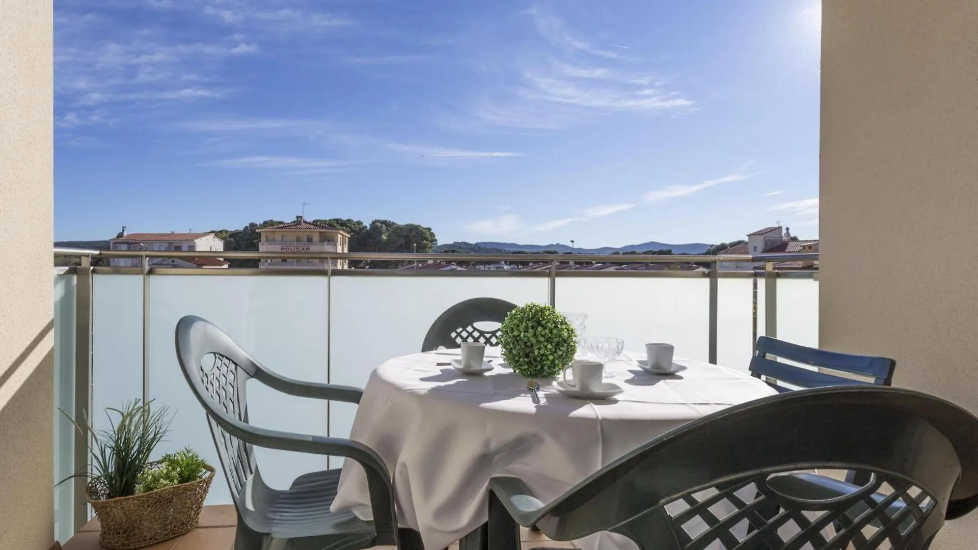 公寓 Apartamento A 30M De La Playa De Riells, Para 4 Personas, Con Terraza Y Parking. - Es-325-14 托罗埃利亚-德蒙特格里